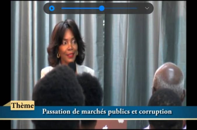conférence-débat avec Me Claudie Marsan, organisée par l’Initiative de la Société Civile autour du thème : « Passation de Marchés Publics et Corruption »