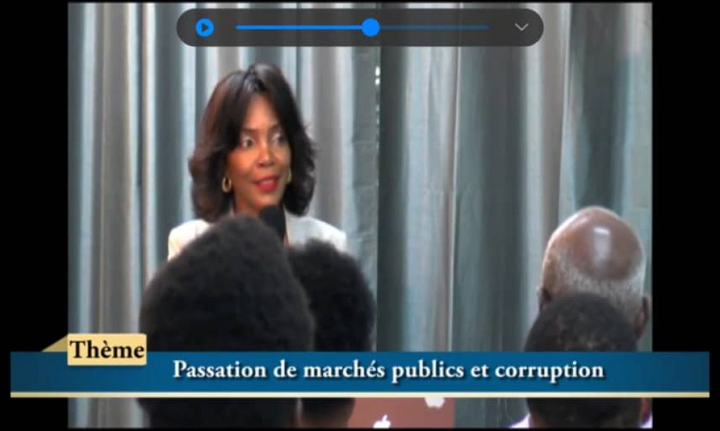 conférence-débat avec Me Claudie Marsan, organisée par l’Initiative de la Société Civile autour du thème : « Passation de Marchés Publics et Corruption »